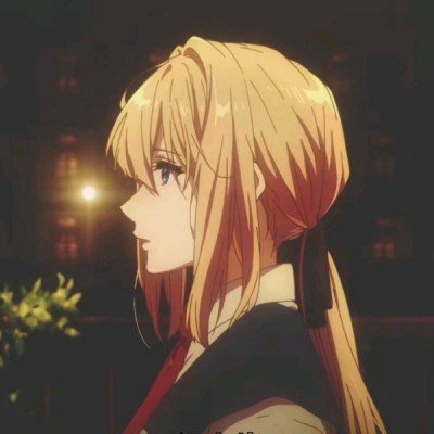 《丧尸围城4》弗兰克变身生化3吉尔 抹胸短裙贼性感